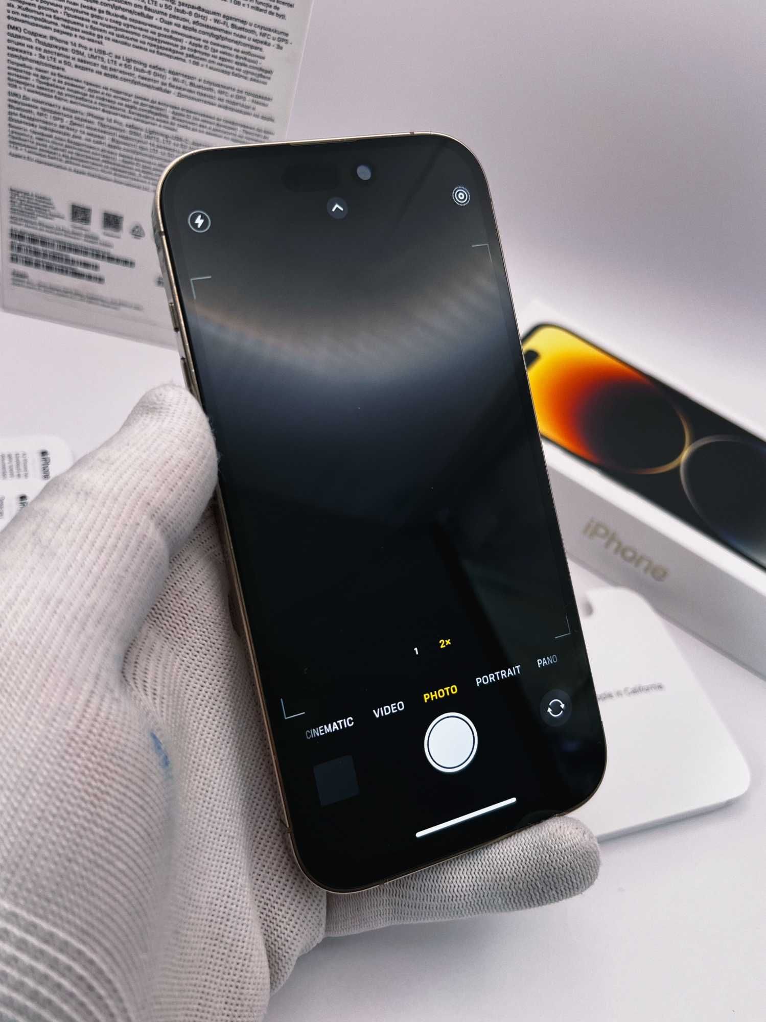iPhone 14 Pro, 256GB, Gold, 100% батерия, Отключен, с проблем!