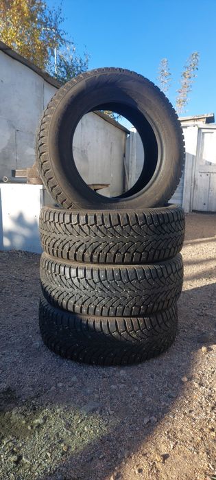 Продам покрышки  215х60х16 в отличном состояние