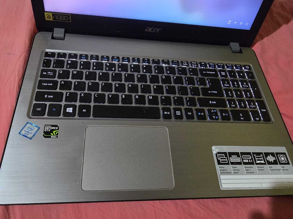 Laptop Acer Aspire F5-573G 15,6"  16GB/256GB SSD/1TB HDD