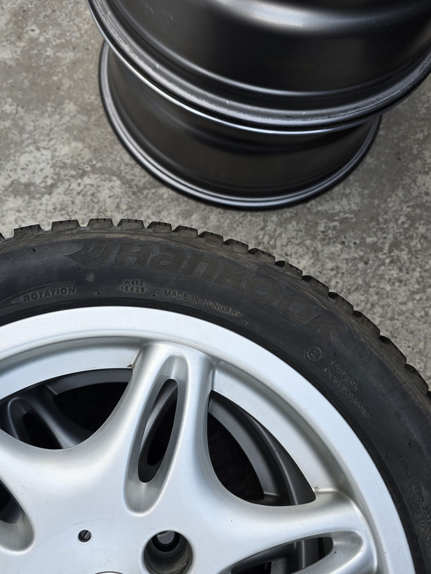 4 Броя Гуми За Smart 2x145/65/15 Vredestein 7,5mm 2x175/55/15 Hankook8