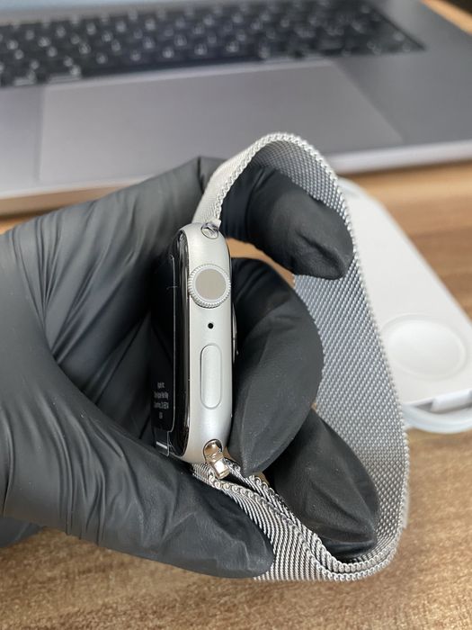 Apple Watch Seria 6 / 44 mm / Silver / Nou - Neactivat |