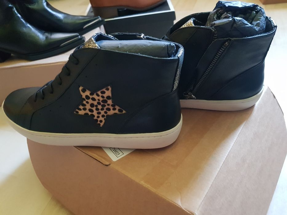 Ghete dama noi piele