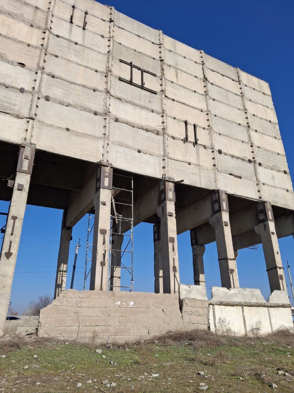 Beton pilita. 3×3 hovuz