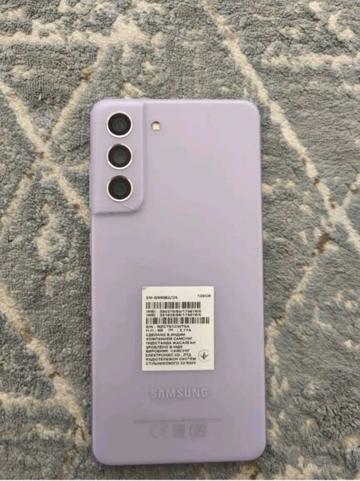 s21 FE, 6/128 Snapdragon 888.