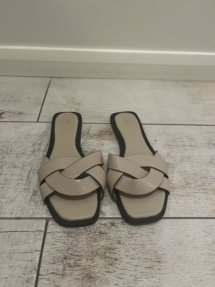 Дамски чехли H&M