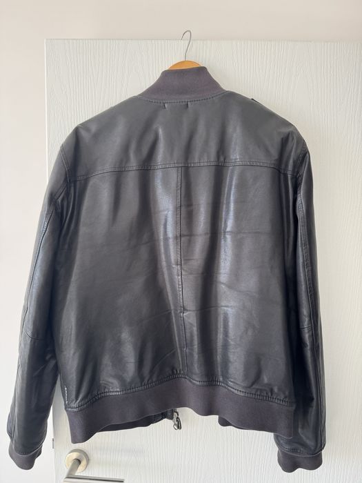 Яке кожено Armani