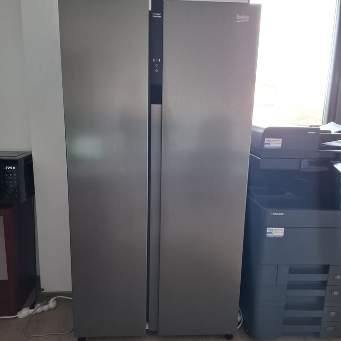 Frigider Beko Side by Side, No Frost