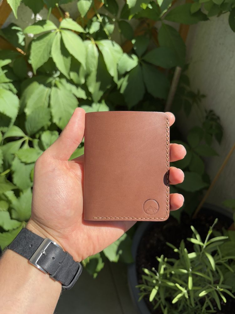 Portofel din piele naturala slim lucrat manual
