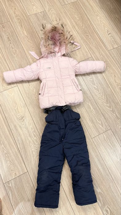 Продам зимний комплект (куртка, штаны)