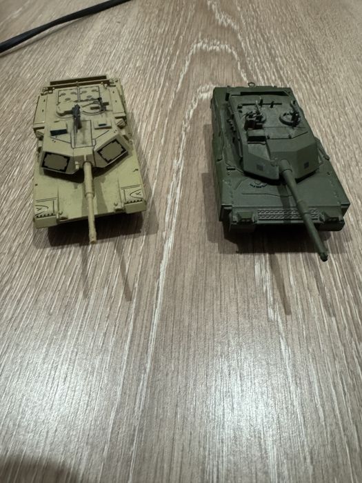 Machete militare metalice 1/72