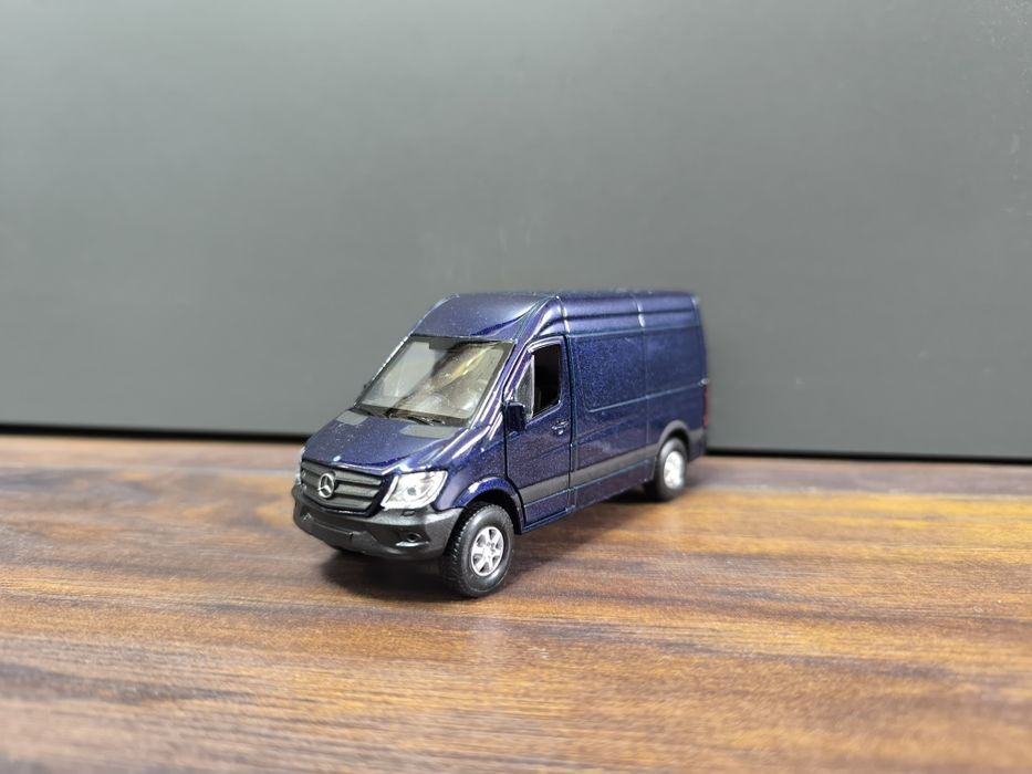 Колекционерски Метални колички Mercedes diecast 1/43 1/32 Мерцедес