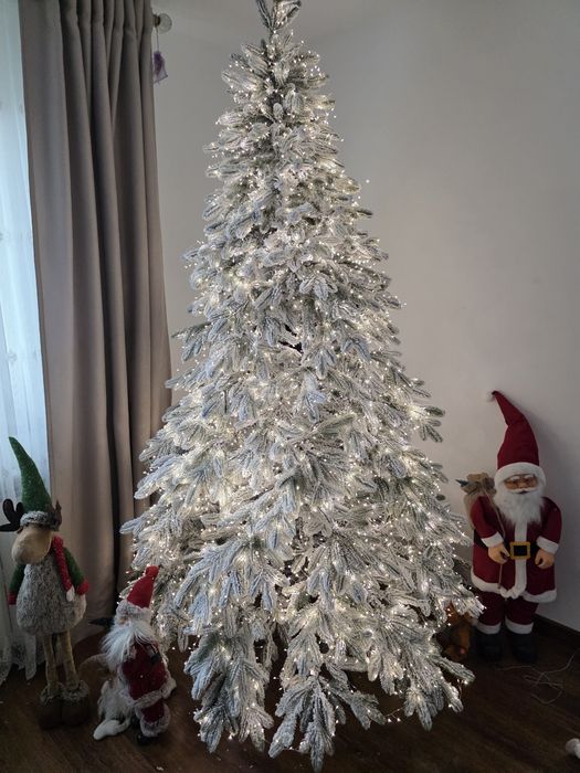 Brad artificial 3d cu efect de zapada