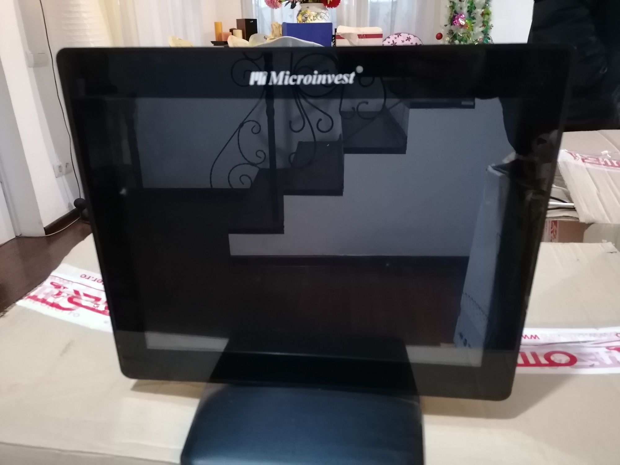 Sistem cu Monitor touch pad- POS, Cantar electronic,accesorii magazin,