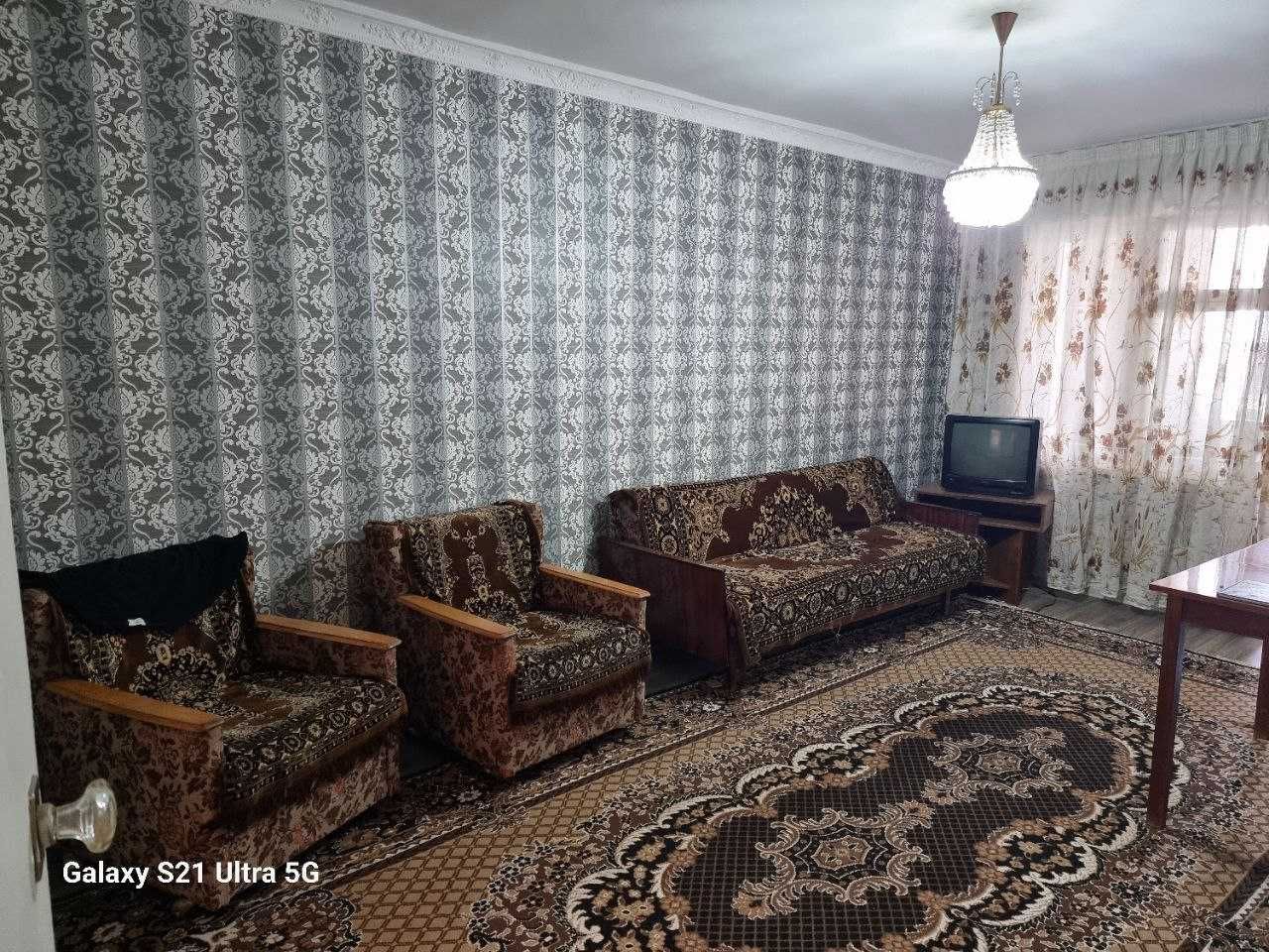 Продается 2-х комнатная квартира в Чирчике рядом Спорт.институт