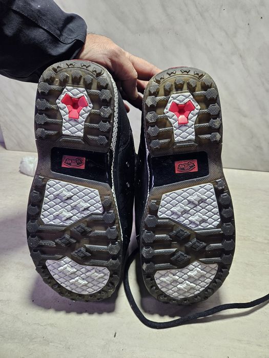 Boots 119 buti placa snowboard  Vans  mărimea 43  (  28 cm) .