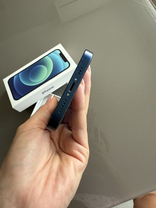 Iphone 12 Blue edition без следи от употреба