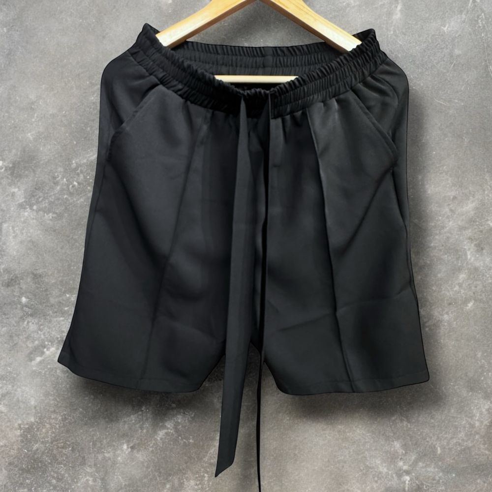 Pantaloni scurti! Casual/Elegant cu siret lung! Calitate top!