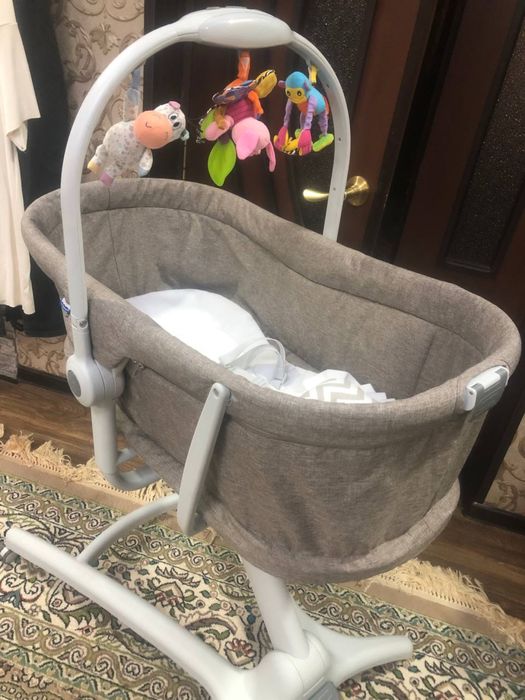 Люлька-стульчик фирма Chicco