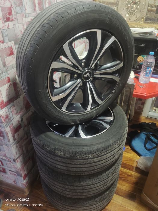 Диски и шины. Diska Balon Honda Crider 215/55/16 YOKOHAMA Radnoy balon