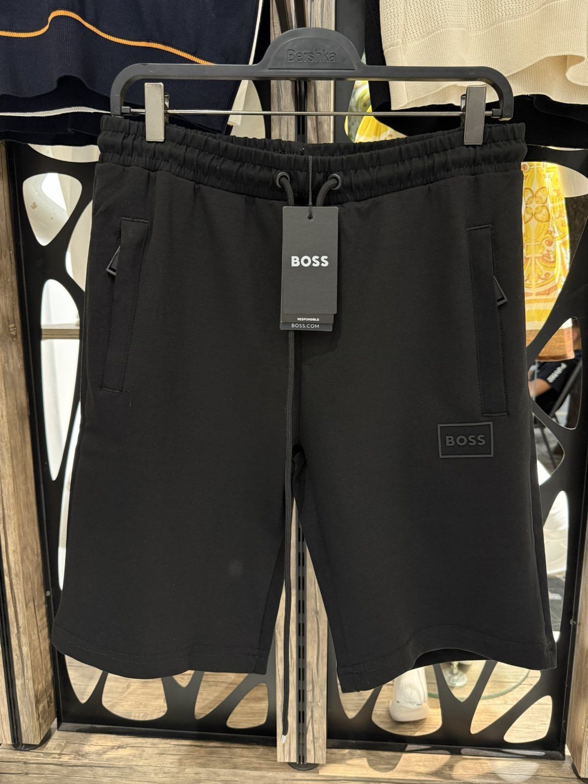 Нови модели къси панталони-Armani Exchange, Hugo,BOSS,Lacoste