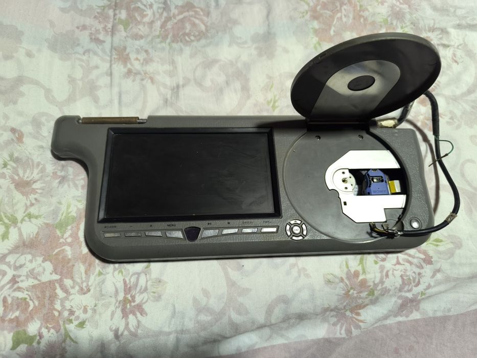 Manitor monitor idealni sasteyanada aybi yuq