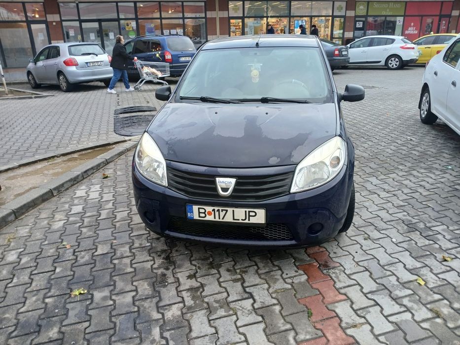 Vând Dacia Sandero