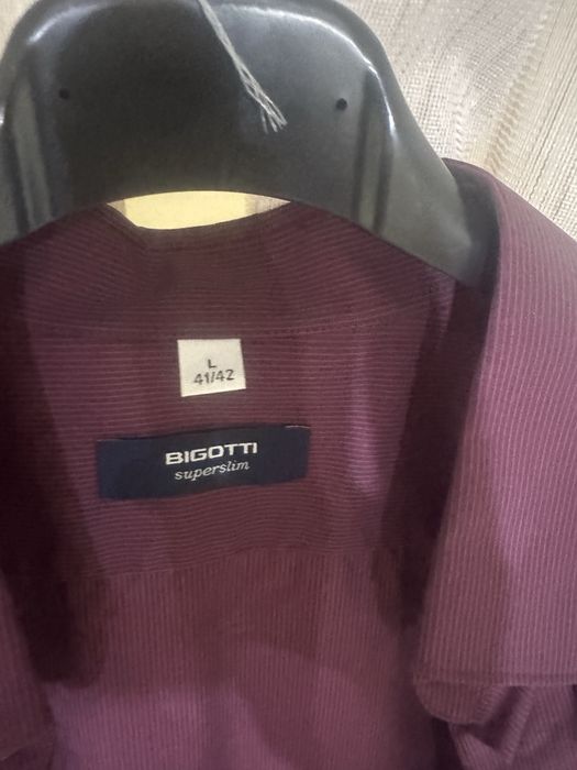 VÂND camasa Bigotti culoare visinie!