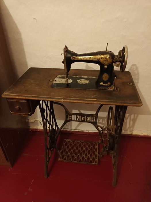 Masina de cusut singer