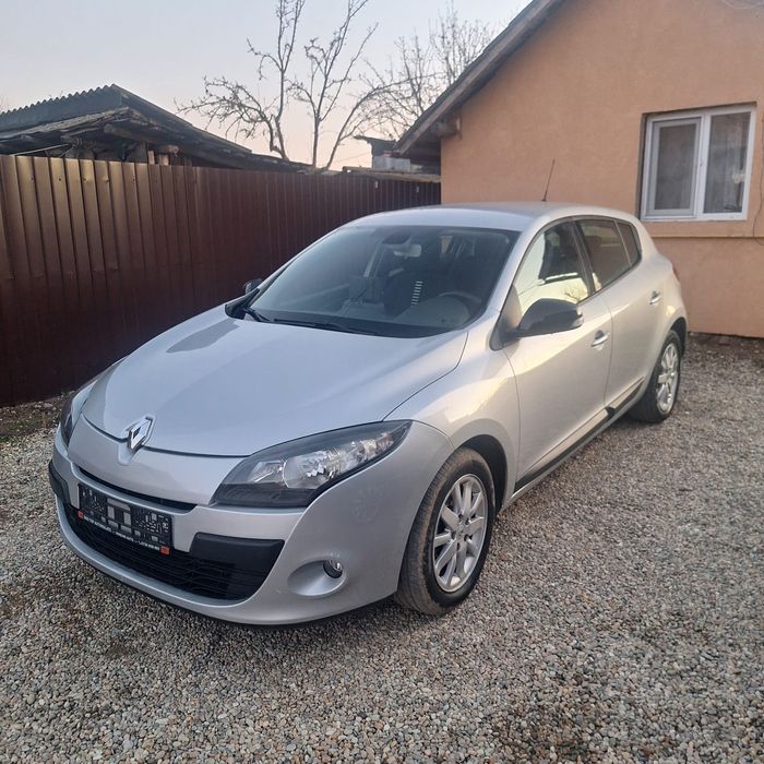 Vând Renault Megane 3  2011