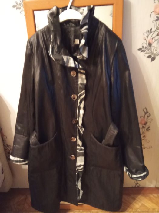 Продам женский плащ