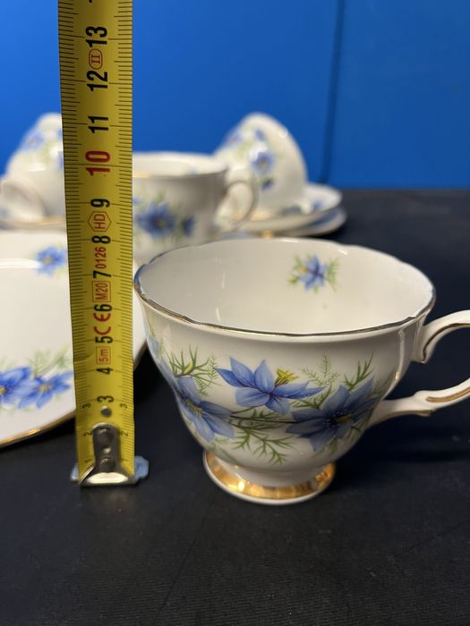 Колекционерски,порцеланов сервиз за кафе-6 тройни сета