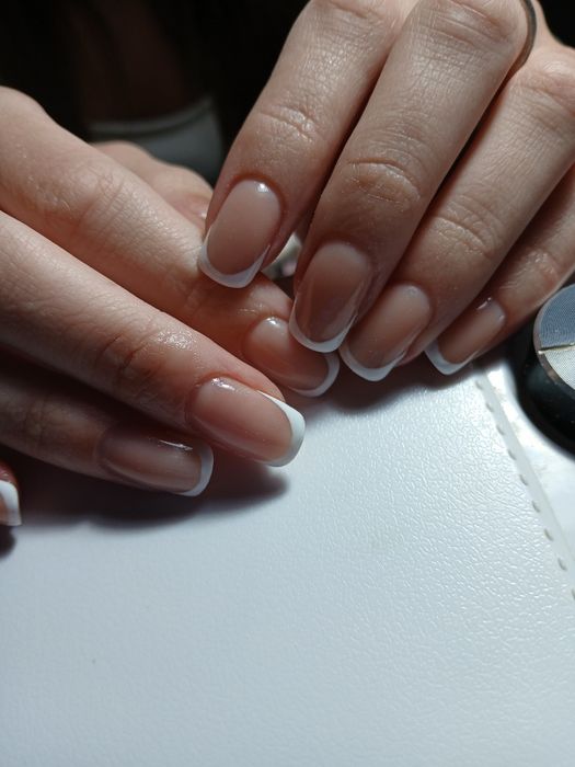 Unghii cu gel si oja semipermanenta