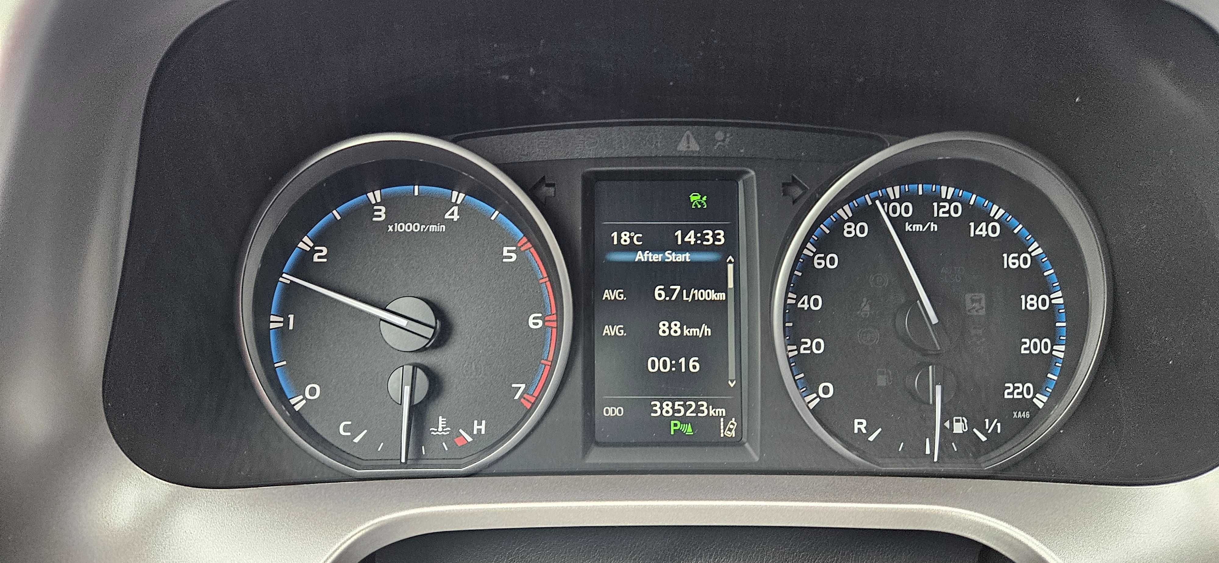 Toyota Rav4 2.0 D4D* NAVI* КАМЕРА* Keyless* Distron* BELGIUM