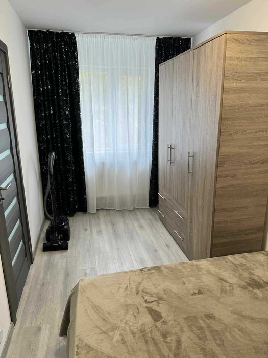 Vand Apartament Craiovita Noua