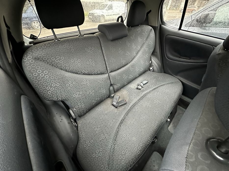 Продавам Toyota Yaris 2005 1.0vvt-i бензин