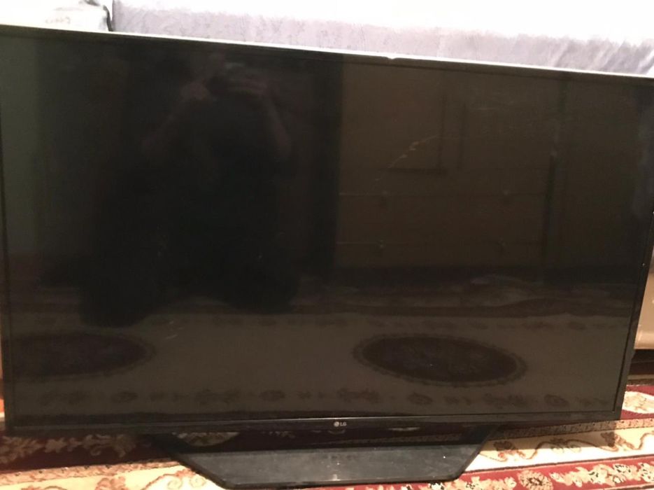 Телевизор LG.Без коробки 100^60 обьем