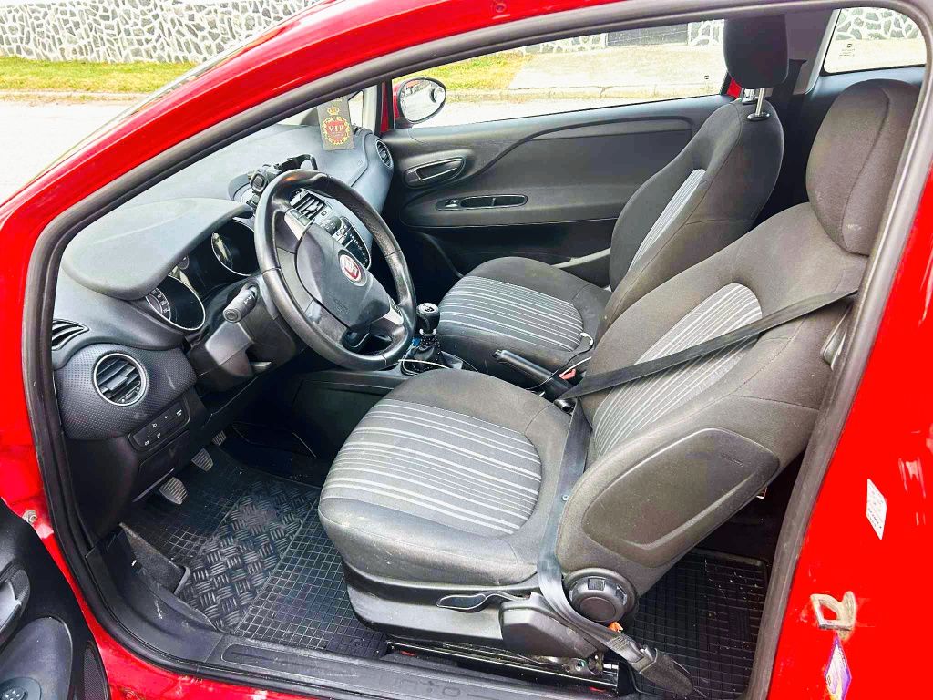 Fiat Punto – 1.4 бензин, 2011 г.