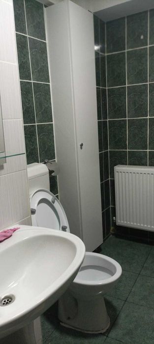 Vand apartament 3 camere ETAJ 1 ZONA POSTEI