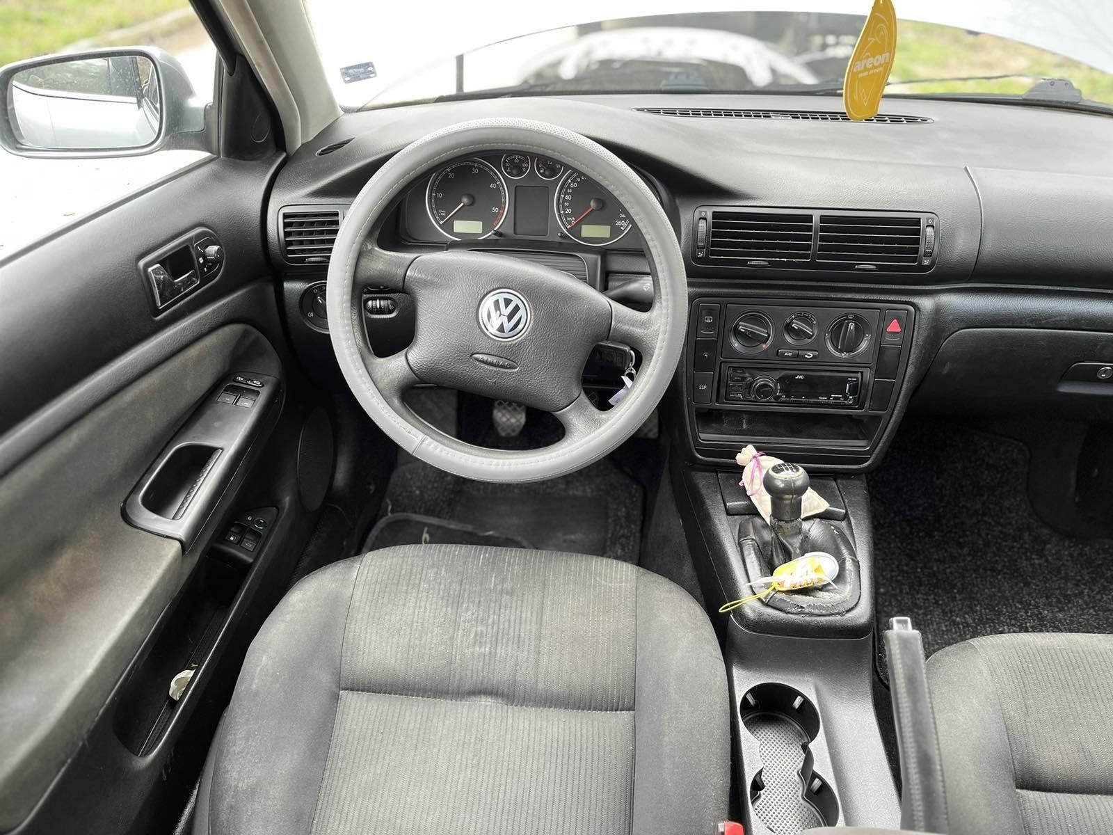 VW Passat Двигател Турбо Калник Рейка Стъкло Полуоска Главина Врата