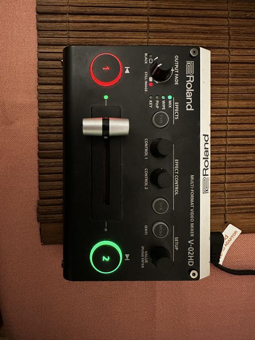 Roland V-02HD Switcher Video Full HD 2 Canale Multiformat HDMI