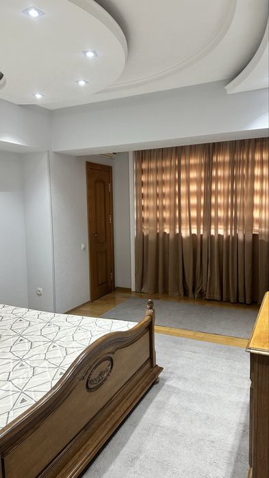 Сдается СВОЯ КВАРТИРА В ЦЕНТРЕ, ЦУМ! Метро Космонавтов!