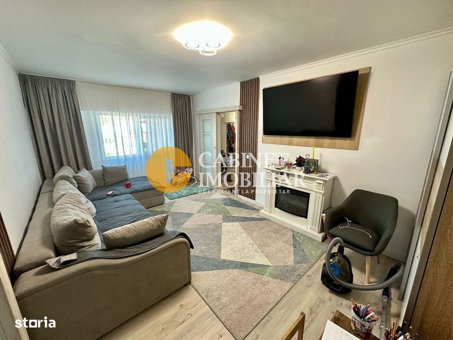 4 Camere Renovat - Etaj 3 - Bloc Din 1990 - Rond Zimbru