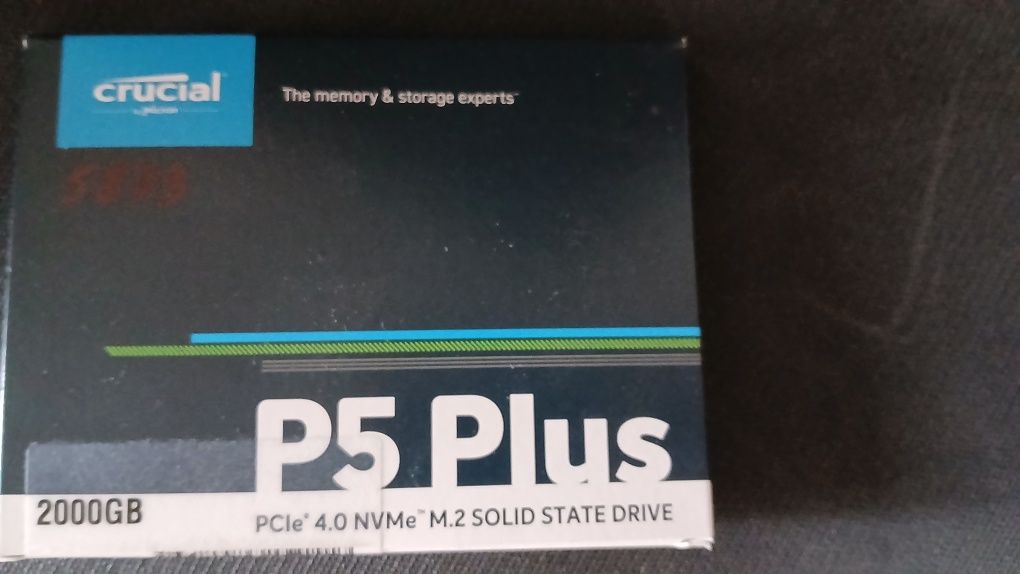 Продаю SSD новый 2 тб