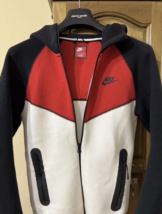 Nike Tech Fleece горнище