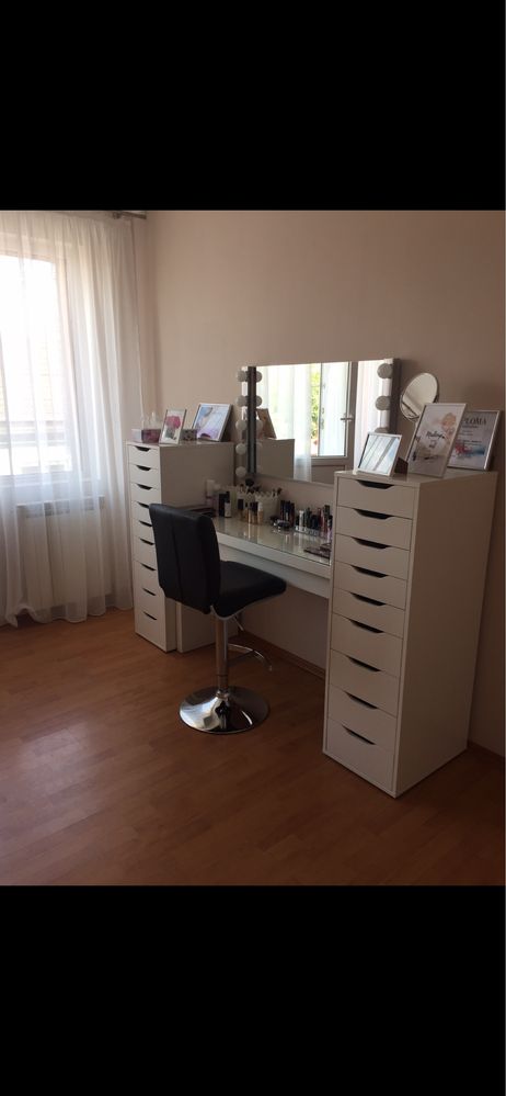 Ocazie!Mobilier make-up!