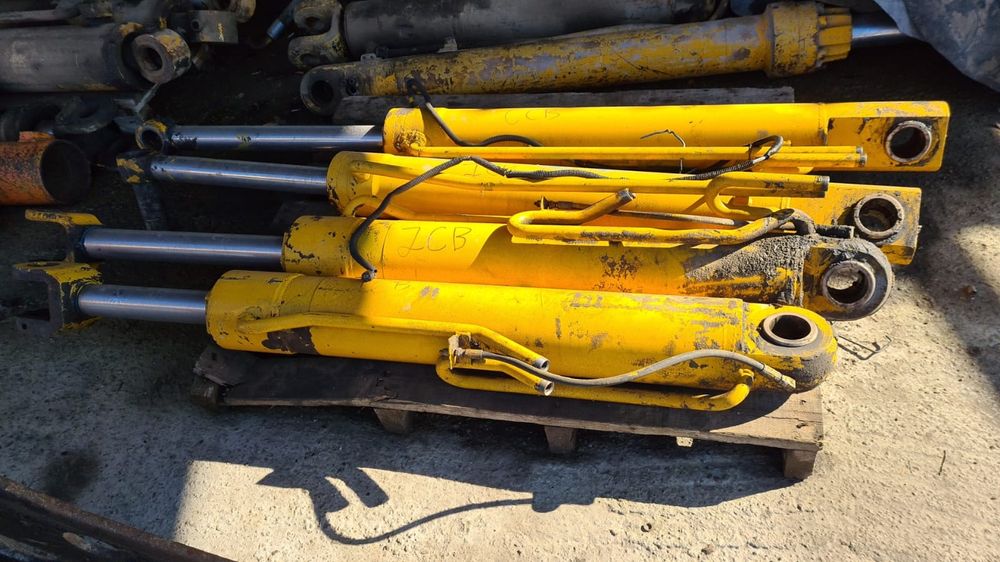 Cilindrii hidraulici  fiat Hitachi