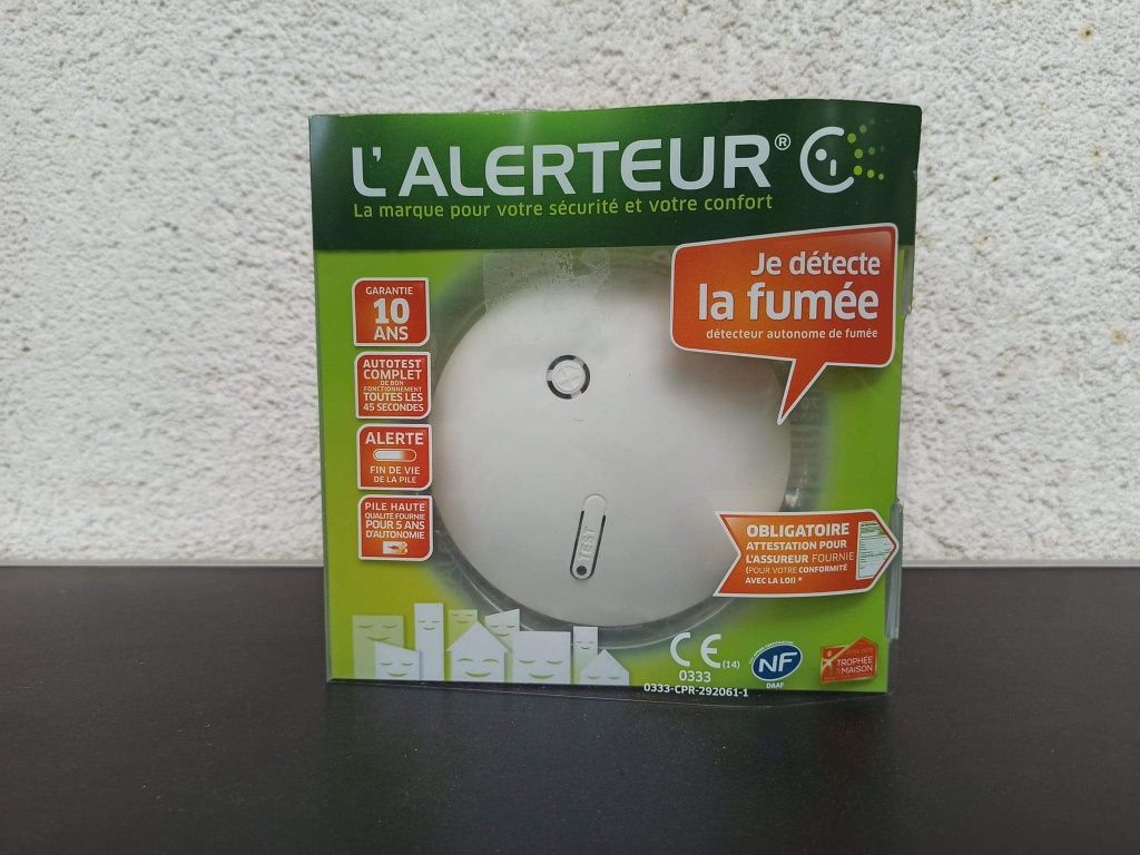 Detector autonom optic de fum alarma sirena incendiu led rosu flash