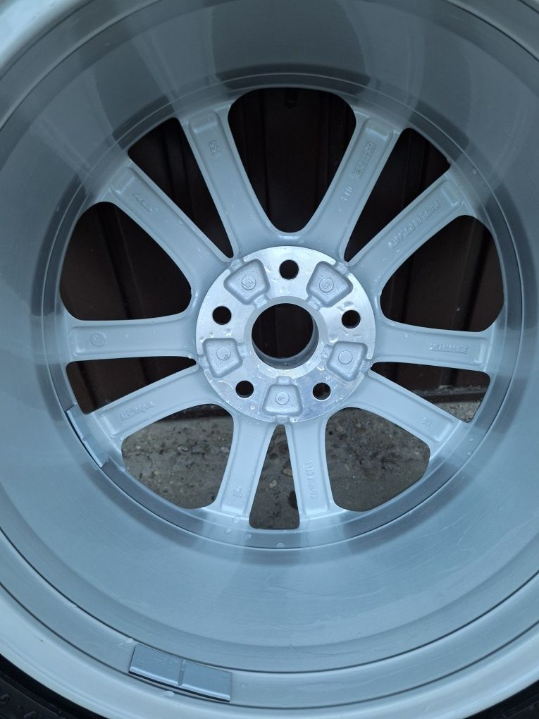 NOUA JANTA ORIGINALA VW R17 235/45R17 5x112 Skoda Seat Audi