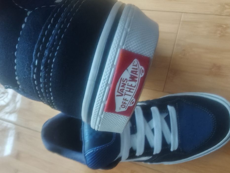 Vând Vans Numărul 39