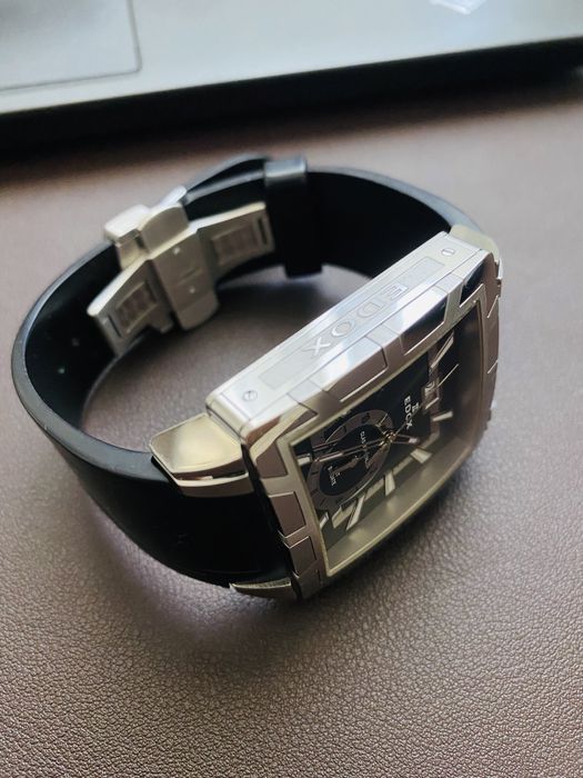 Edox Class Royale Big Date GMT